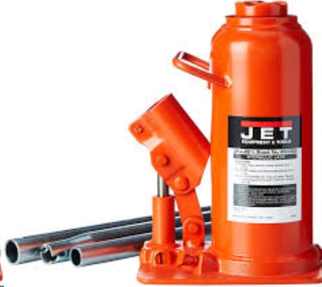 Rental store for 22.5 Ton Hydraulic Bottle Jack, tall in Greenville MS