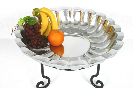 Rental store for Serving Bowl, Round Scallop in Greenville MS